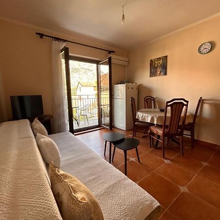 Apartment With Sea View كوتور المظهر الخارجي الصورة