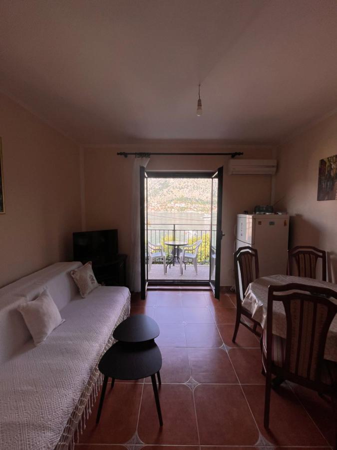 Apartment With Sea View كوتور المظهر الخارجي الصورة